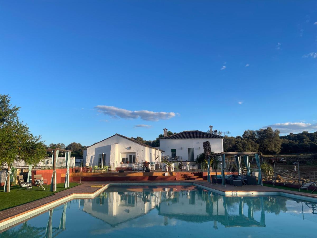 Penzion Cortijo Huerta Galindo Alanís Exteriér fotografie